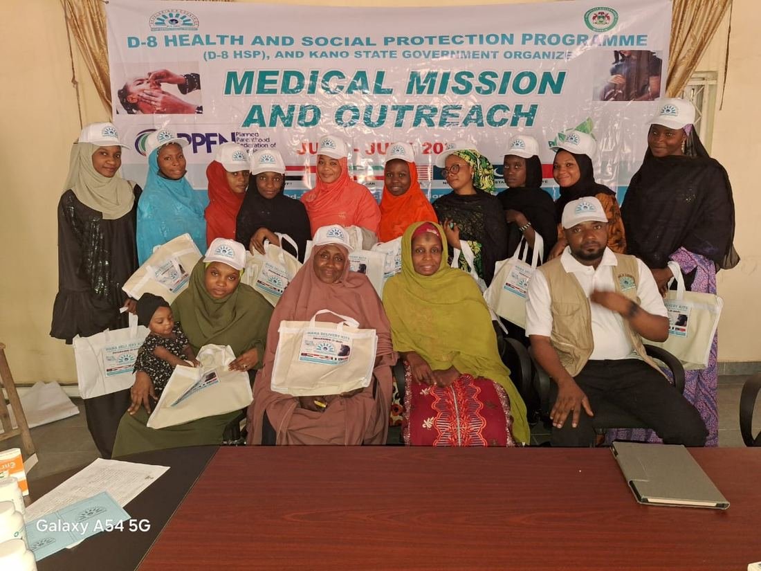 D-8 HSP staff conducting health screening